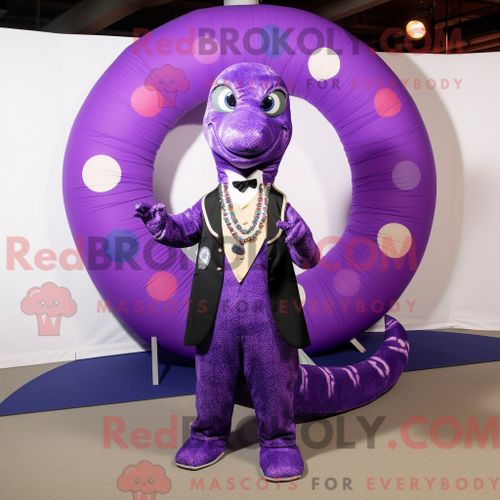 Costume De Mascotte Redbrokoly De Zèbre Bleu Marine Habillé D Un Jean Maman Et De Bracelets De Cheville