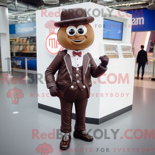 Personnage De Costume De Mascotte Redbrokoly De Barre De Chocolat Habillé Avec Un Pantalon De Costume Et Des Montres Intelligentes