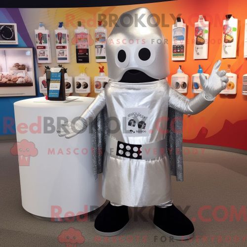 Costume Mascotte Redbrokoly D Enchiladas Argentées Personnage Habillé Avec Un Legging Et Des Bagues