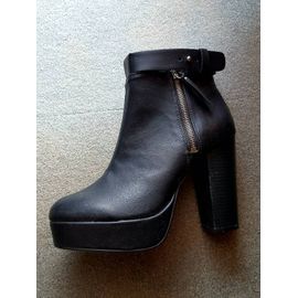 Bottines Noires Avec Fermeture Sur Le Coté - 39