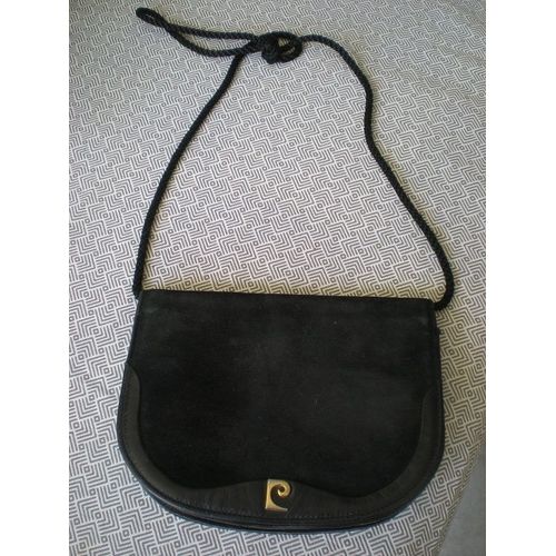 PETIT SAC A MAIN VINTAGE DE COULEUR NOIR EN CUIR MARQUE PIERRE CARDIN