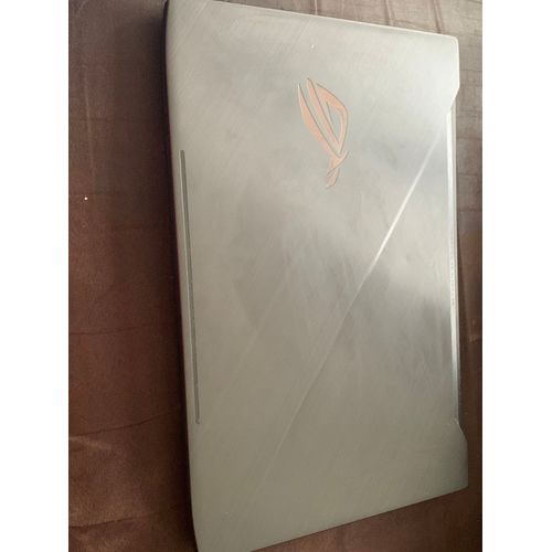 Asus Rog GL703GE-EE215T - 17" Intel Core i5 - 2.3 Ghz - Ram 16 Go - SSD 256 Go + HDD 744 Go - Azerty