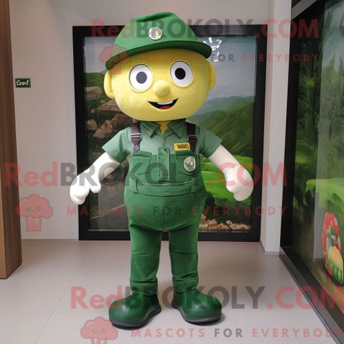 Costume Mascotte Redbrokoly De Bracelet Vert Forêt Personnage Habillé Avec Une Salopette Et Des Casquettes