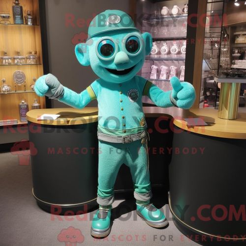 Personnage De Costume De Mascotte Redbrokoly De Bière Verte Turquoise Habillé Avec Un T-Shirt Henley Et Des Montres Bracelet