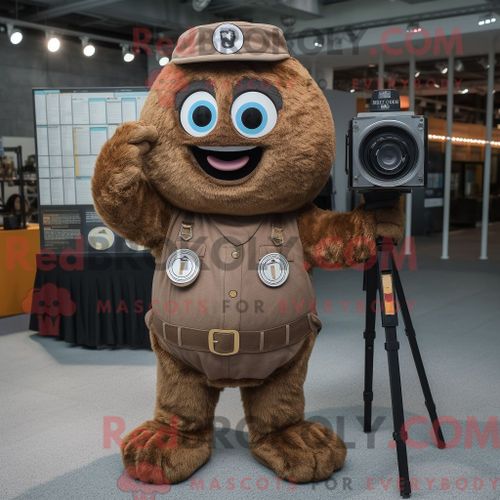 Personnage De Costume De Mascotte Redbrokoly D Appareil Photo Marron Habillé D Une Salopette Et D Un Porte-Monnaie