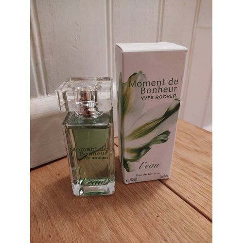 Parfum Eau De Toilette Moment De Bonheur L'eau Yves Rocher Spray 50 Ml En Boîte 