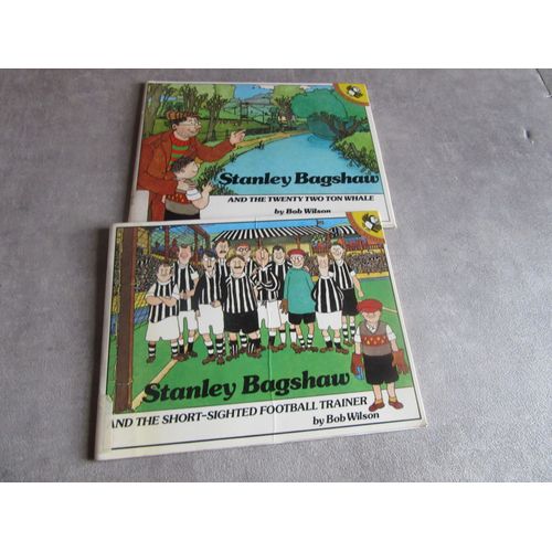 Stanley Bagshaw The Short Sighted Football Trainer ; The Twenty Two To Whale Bob Wilson (( Exemplaire Bibliotheque