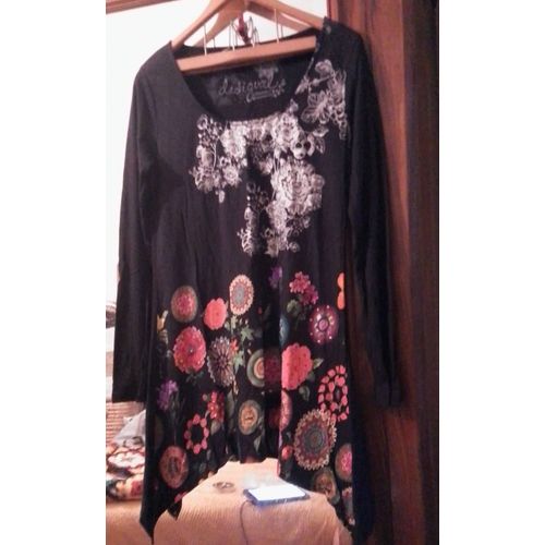 Robe Noire Courte Asymétrique Motifs Colorés 42 Xl Desigual.