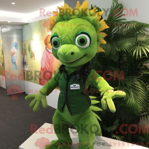 Costume De Mascotte Redbrokoly De Geckos Vert Forêt Personnage Habillé Avec Un Gilet Et Des Pinces À Cheveux