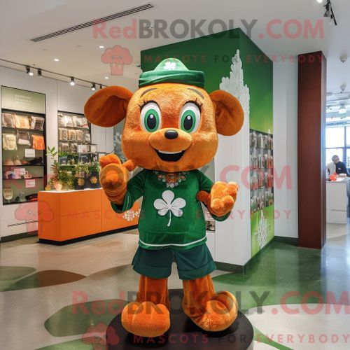 Costume Mascotte Redbrokoly De Mouton Mérinos Violet Personnage Habillé Avec Une Blouse Et Des Bracelets
