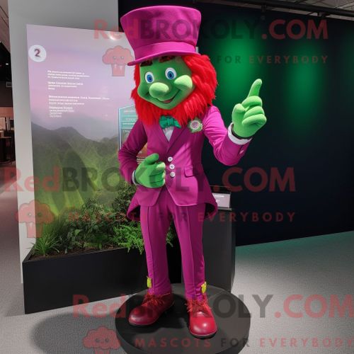 Personnage De Costume De Mascotte Redbrokoly De Lutin Magenta Habillé Avec Un Pantalon Capri Et Des Épinglettes