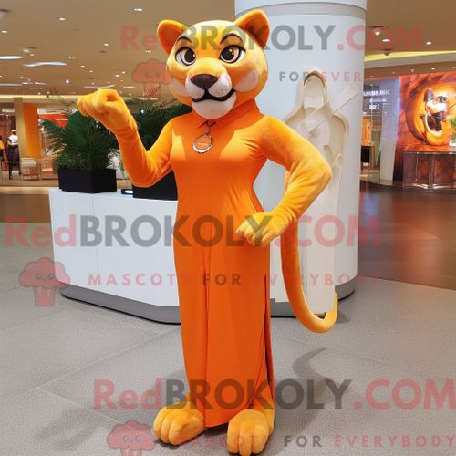 Costume Mascotte Redbrokoly De Puma Orange Personnage Habillé Avec Une Robe Fourreau Et Des Bagues