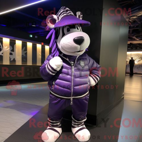 Costume De Mascotte Redbrokoly De Zèbre Violet Habillé D Un Blouson Aviateur Et De Bonnets