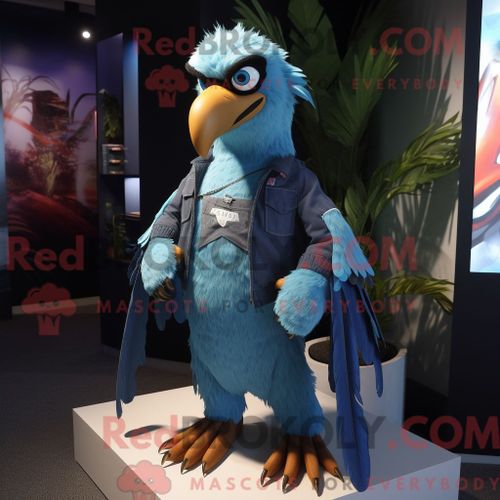 Personnage De Costume De Mascotte Redbrokoly D Aigle De Cyan Haast Habillé Avec Un Jean Et Des Colliers