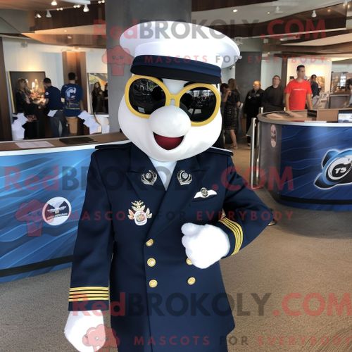 Costume Mascotte Redbrokoly Puma Doré Personnage Habillé Avec Une Mini-Robe Et Des Cravates