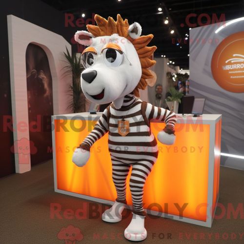 Costume De Mascotte Redbrokoly De Zèbre Rouille Habillé D Un Short De Course Et De Colliers