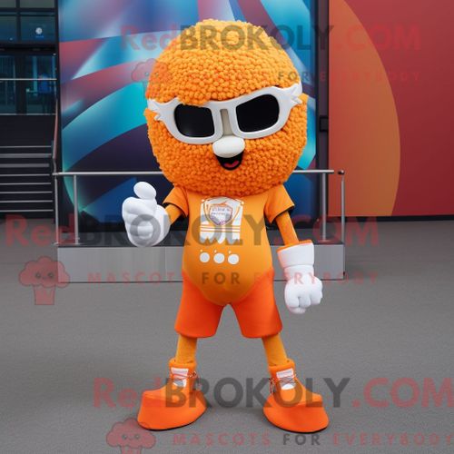 Mascotte Redbrokoly De Personnage Pop Corn Orange Habillé Avec Un Legging Et Des Bracelets