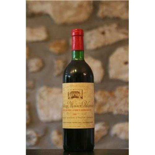 Vin Rouge, Montagne St Emilion, Château Maison Blanche 1980