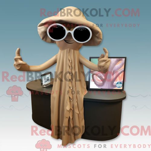 Costume Mascotte Redbrokoly De Personnage Marron Mais Habillé Avec Une Robe Longue Et Des Bretelles