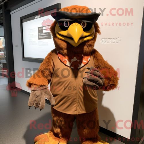Personnage De Costume De Mascotte Redbrokoly Rust Eagle Habillé Avec Une Robe Trapèze Et Des Écharpes