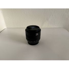 Zeiss touit 32mm f/1.8 Fuji X Mount