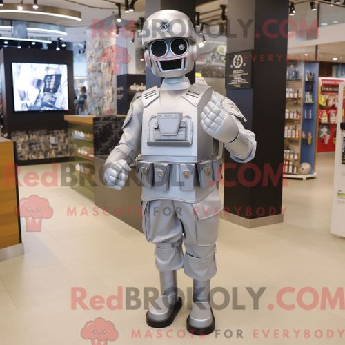 Personnage De Costume De Mascotte Redbrokoly De Soldat De L Armée D Argent Habillé D Une Jupe Et De Montres Numériques