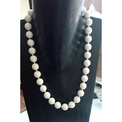 Collier Boules Blanches