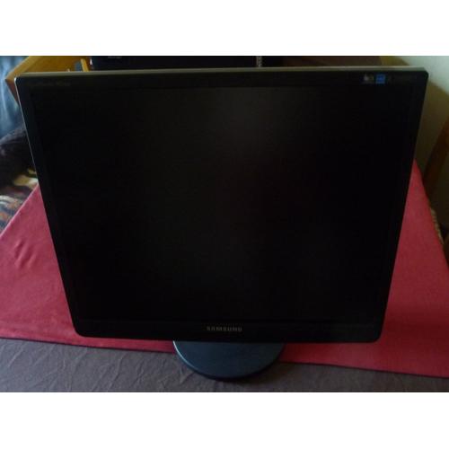 SAMSUNG SyncMaster 9433BM