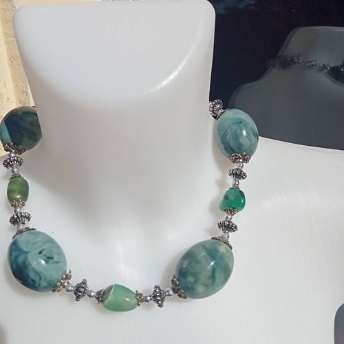 Collier Céramique Et Agate Verte