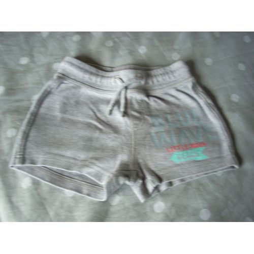 Short Kiabi 3 Ans.