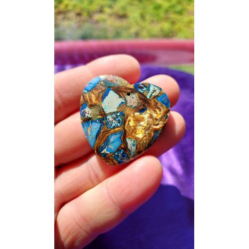 Pendentif Coeur En Jaspe De Sédiments Marins - Bleu Et Doré, Avec De Magnifiques Reflets. 4.1 Cm. Lot 3001