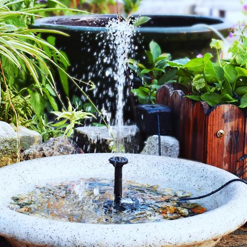 Neuf Solaire Fontaine Pompe à énergie Solaire Oiseau bain fontaine pour étang de jardin 
