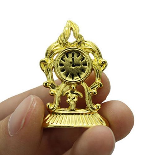 Mini horloge murale dorée pour maison de poupée, décoration de chambre à coucher, jouets de scène de vie, 1/12