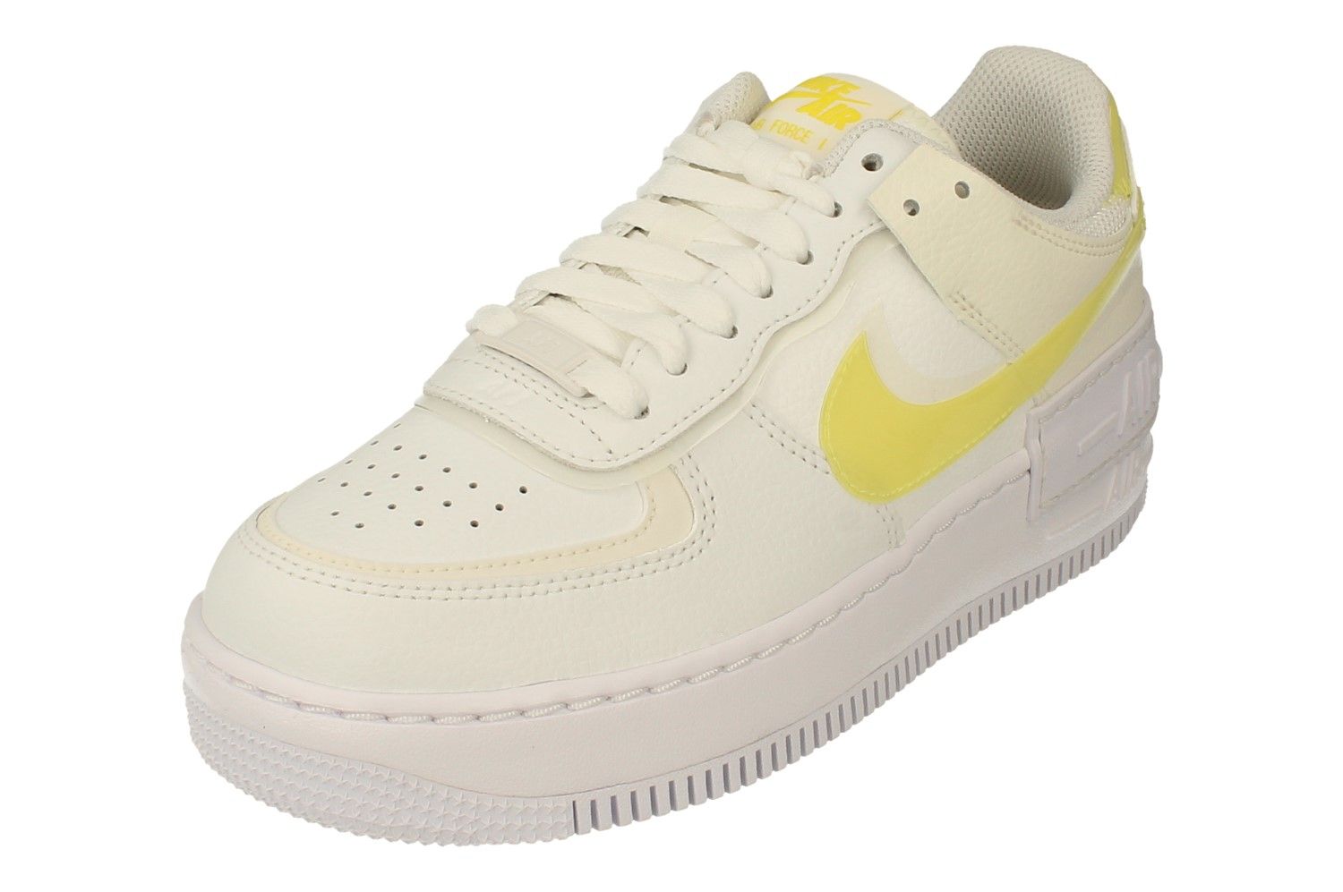 chaussure nike pas cher taille 39