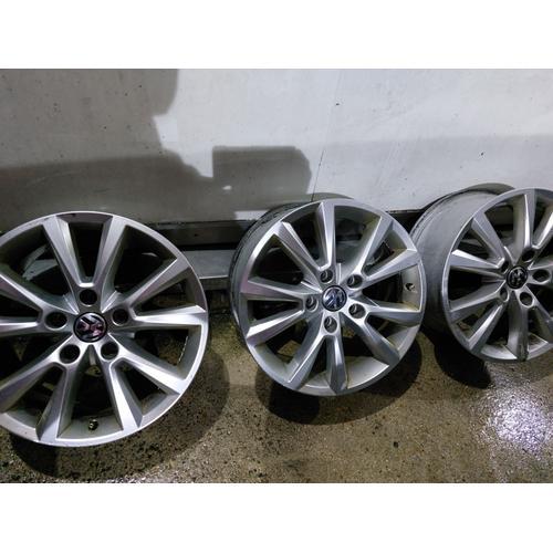 Jante Alu Originales Touareg Volkswagen 18 Pouces Réf : 8jx 18h2 Et 53