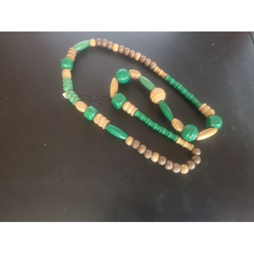 Ancien Collier Fantaisie Couleur Beige- Marron Et Vert -Matiere Bois