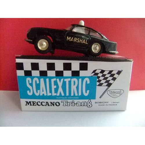 Scalextric Aston Martin Db 4 Gt Marshal-Scalextric