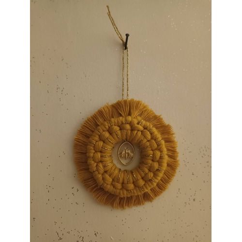 Médaillon macrame abeille rond moutarde