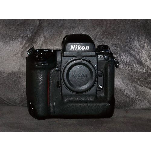 Boitier NIKON F5 nu