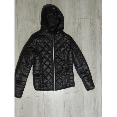 Bershka : Blouson Matelasse Avec Capuche Taille 28