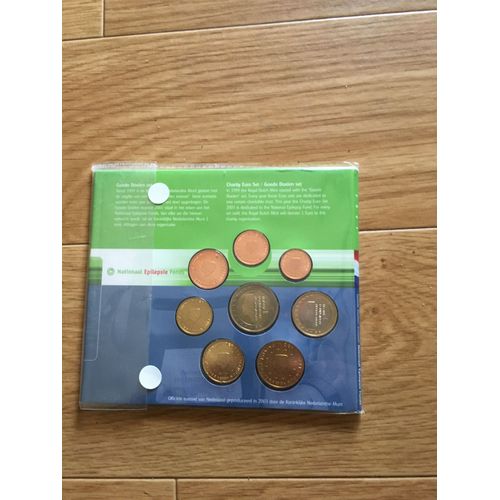Lot De _8 Pièces Bu Pays Bas 2003