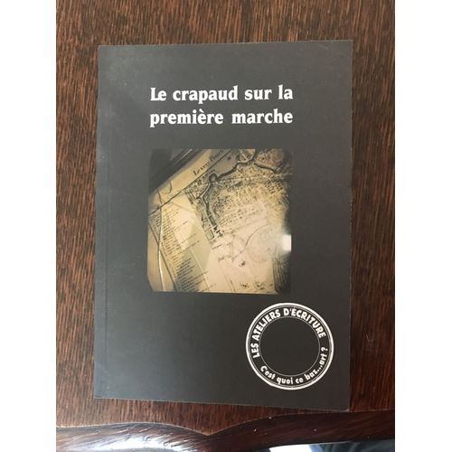 Le Crapaud Sur La Premiere Marche