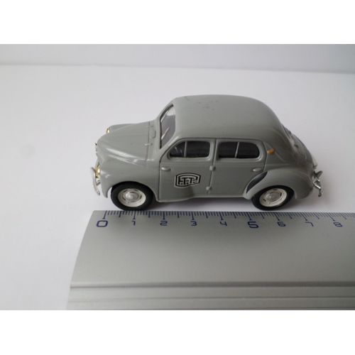 Berline Renault Modele 4 Cv Ptt-Norev