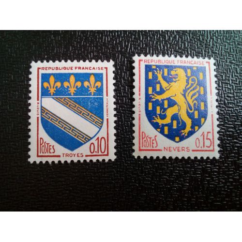 Timbre France Yt 1353 - 1354 Armoiries Nevers - Armoiries Troyes 1962 / 63 ( 051105 )