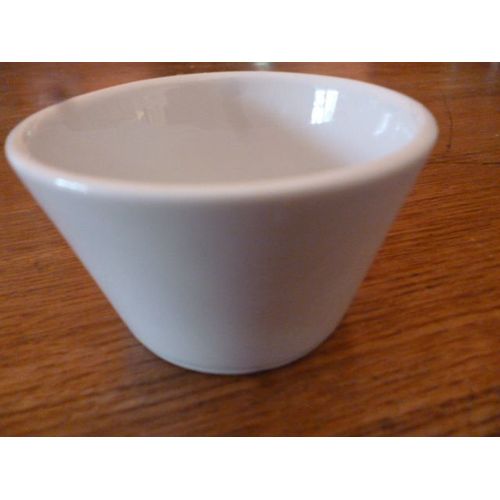 Godet En Porcelaine Blanche