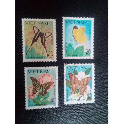 Timbre Vietnam Yt 442 A 445 Papillons 1983 ( 061105 )