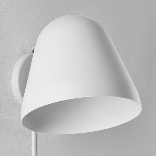 Nyta Tilt Wall Applique Avec Prise, Blanche