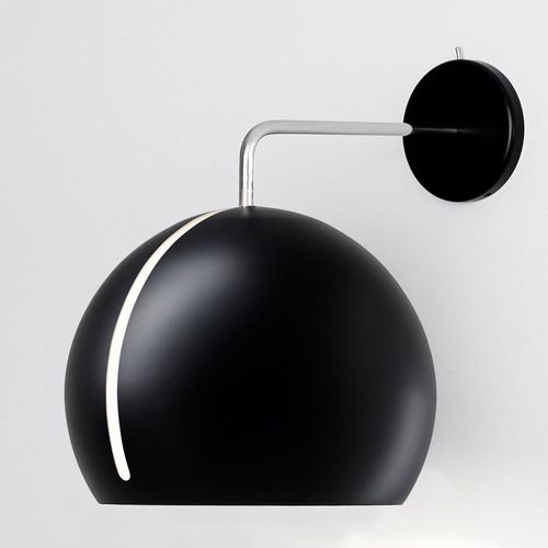 Nyta Tilt Globe Wall Applique Noire