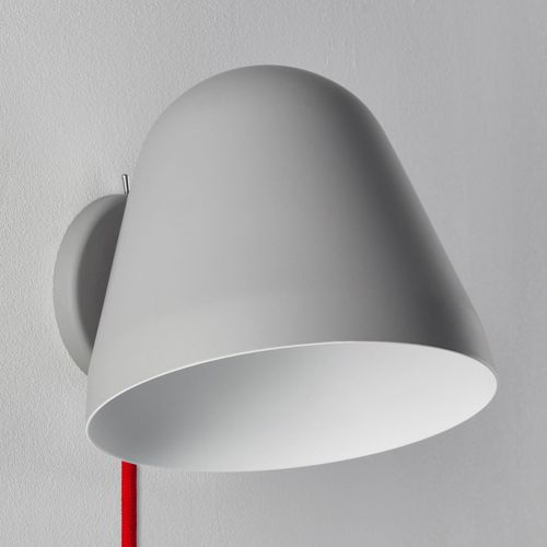 Nyta Tilt Wall Short Applique Câble Rouge, Grise
