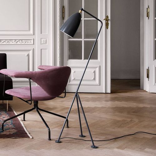 Gubi Gräshoppa Lampadaire Trépied, Anthracite